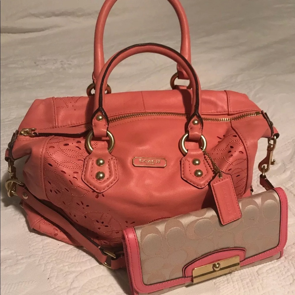Coach bag with wallet set